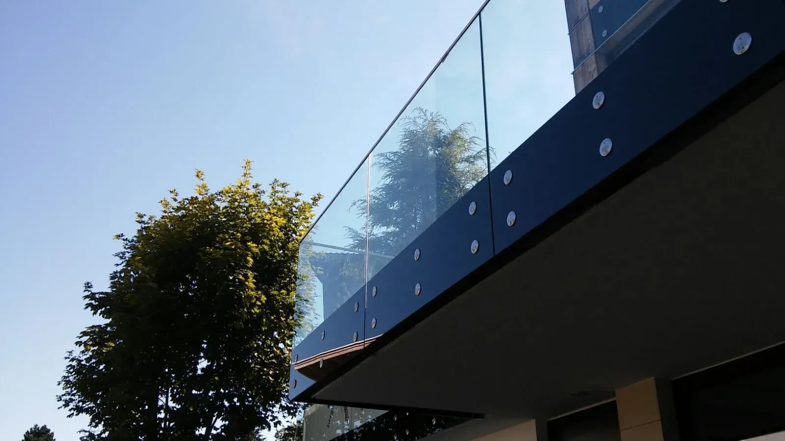 glasgelaender.webp